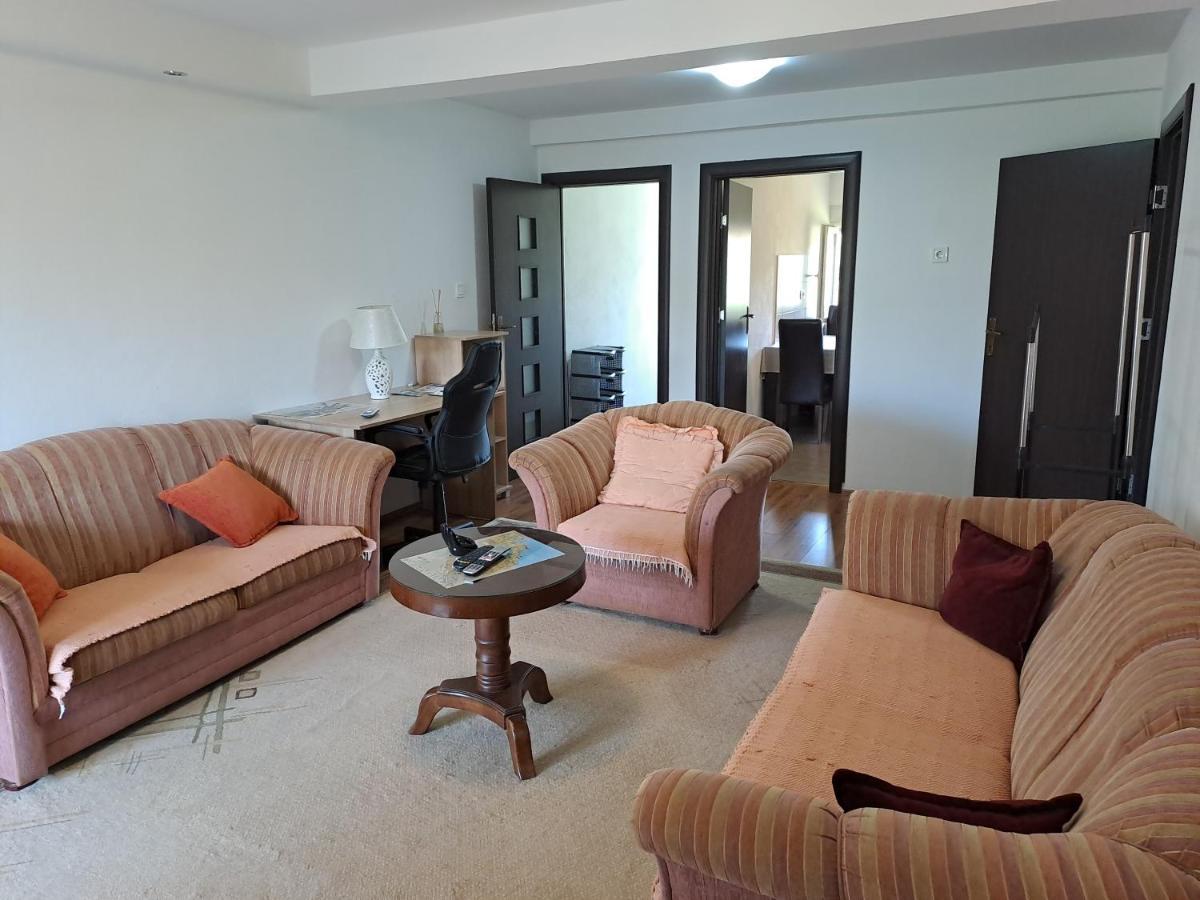 Apartments Mirkovic Cetinje Esterno foto