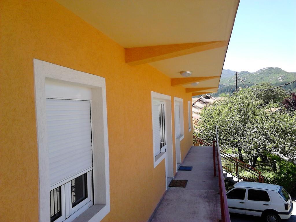 Apartments Mirkovic Cetinje Esterno foto