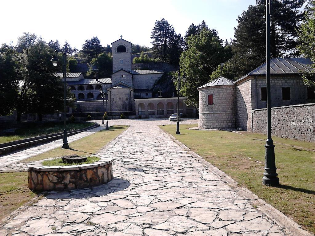 Apartments Mirkovic Cetinje Esterno foto
