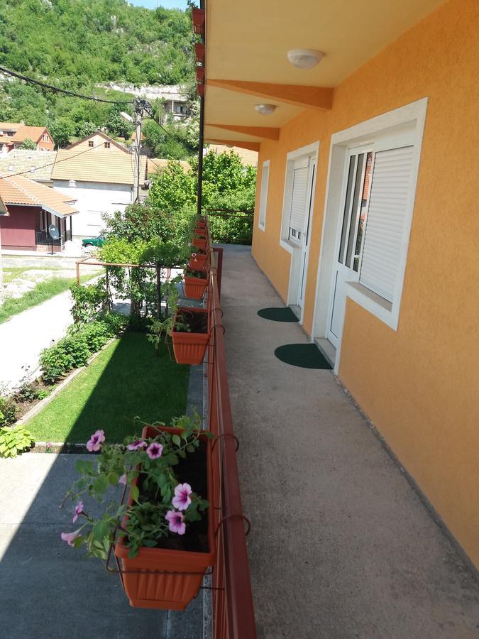Apartments Mirkovic Cetinje Esterno foto