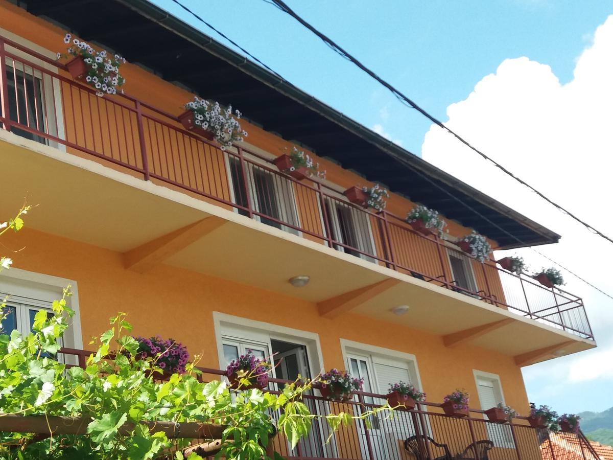 Apartments Mirkovic Cetinje Esterno foto