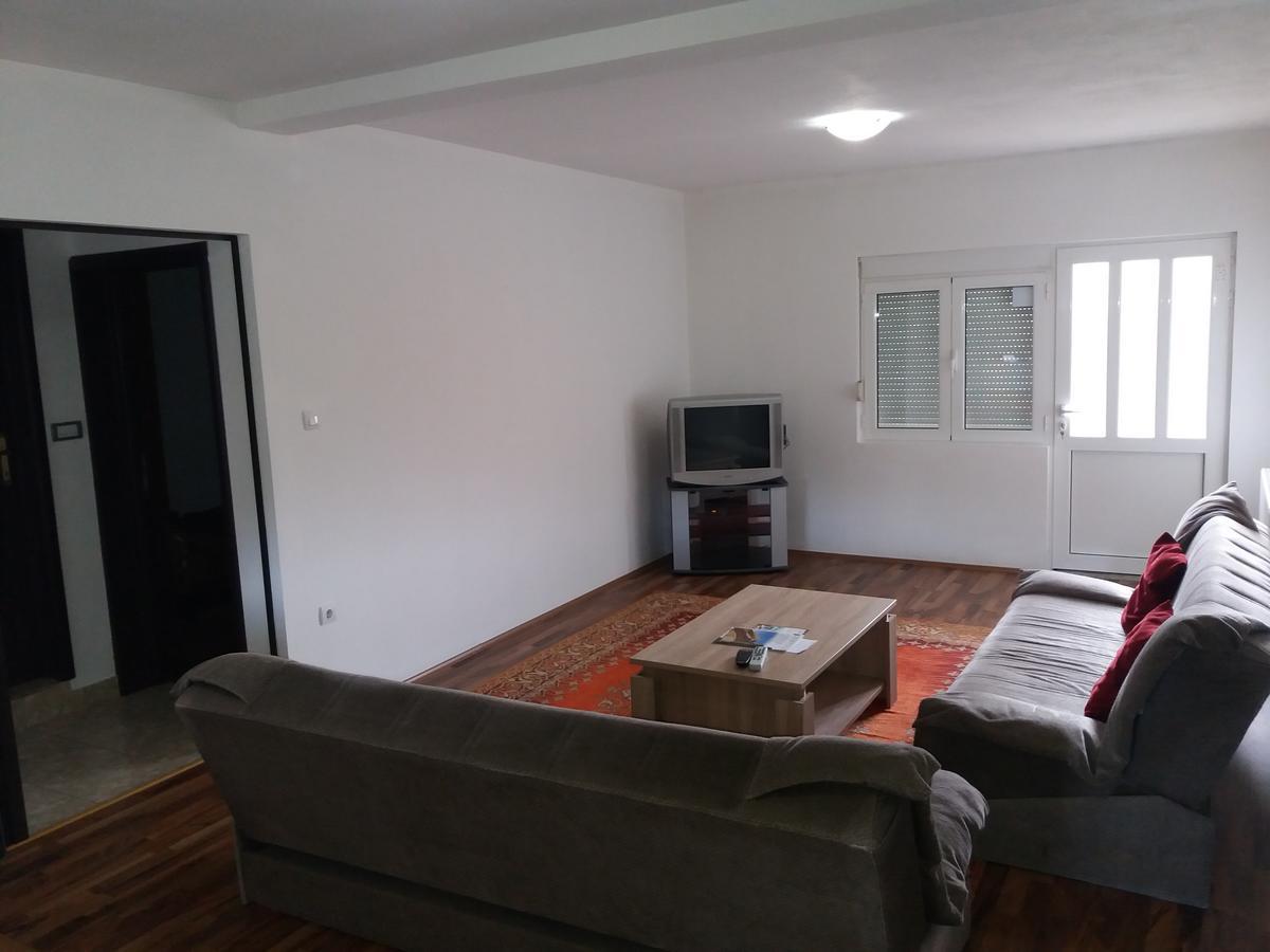Apartments Mirkovic Cetinje Esterno foto
