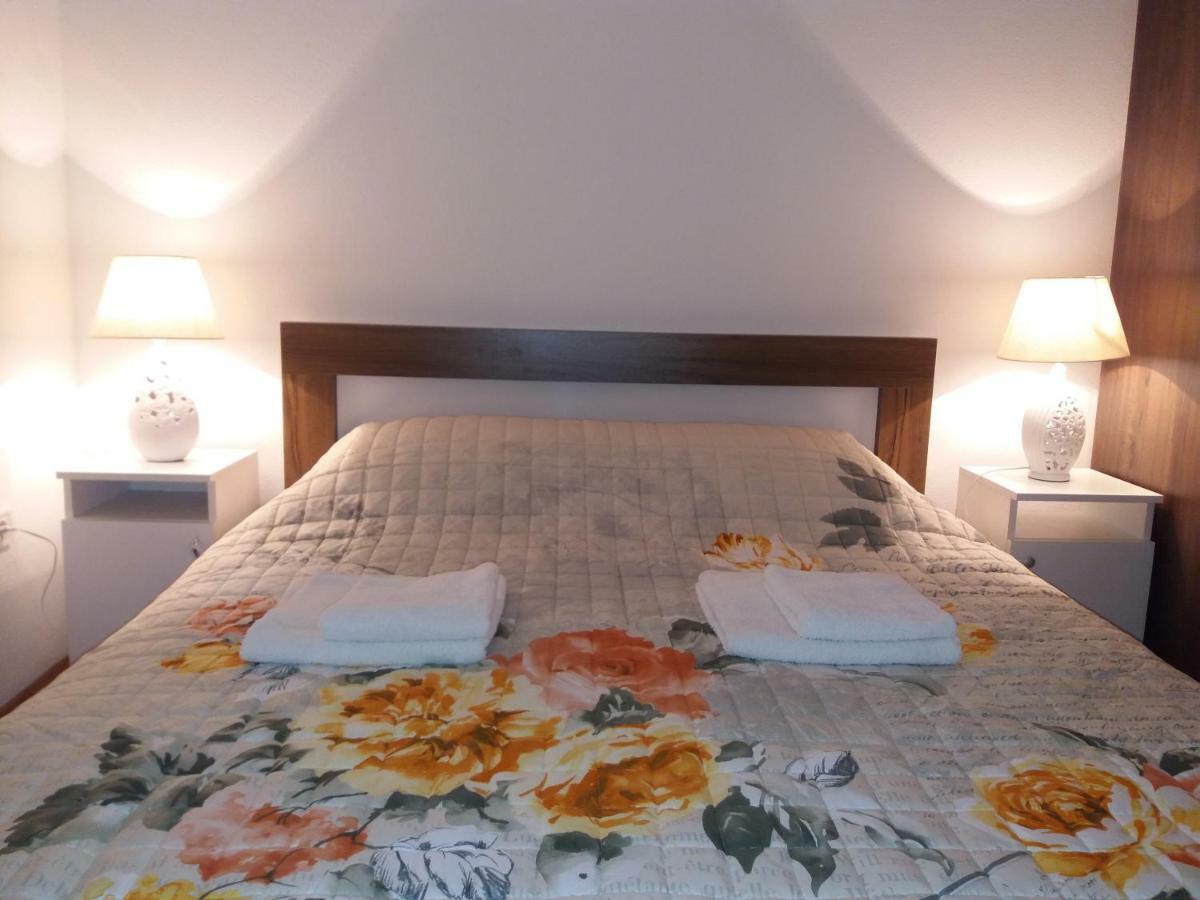 Apartments Mirkovic Cetinje Esterno foto