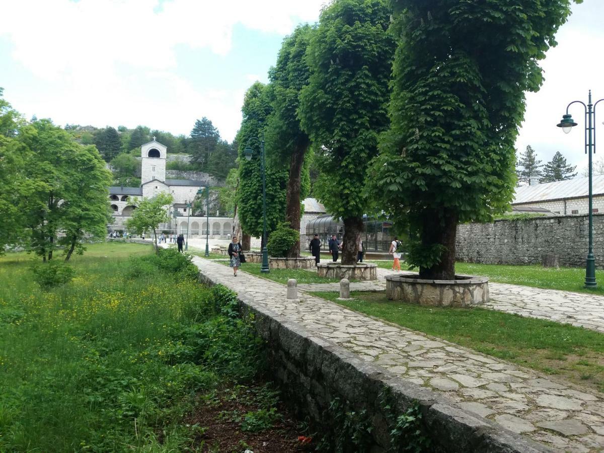 Apartments Mirkovic Cetinje Esterno foto