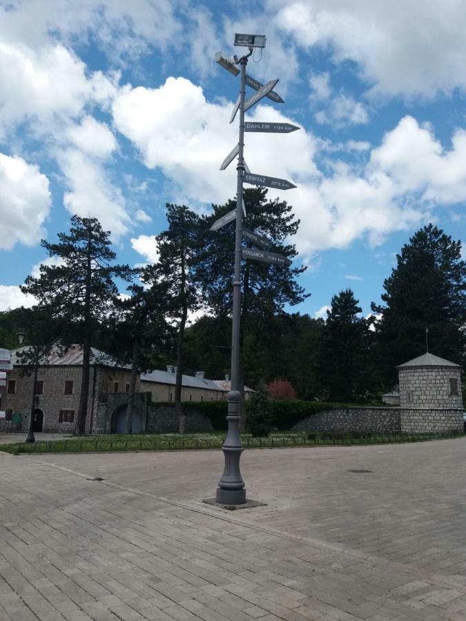 Apartments Mirkovic Cetinje Esterno foto