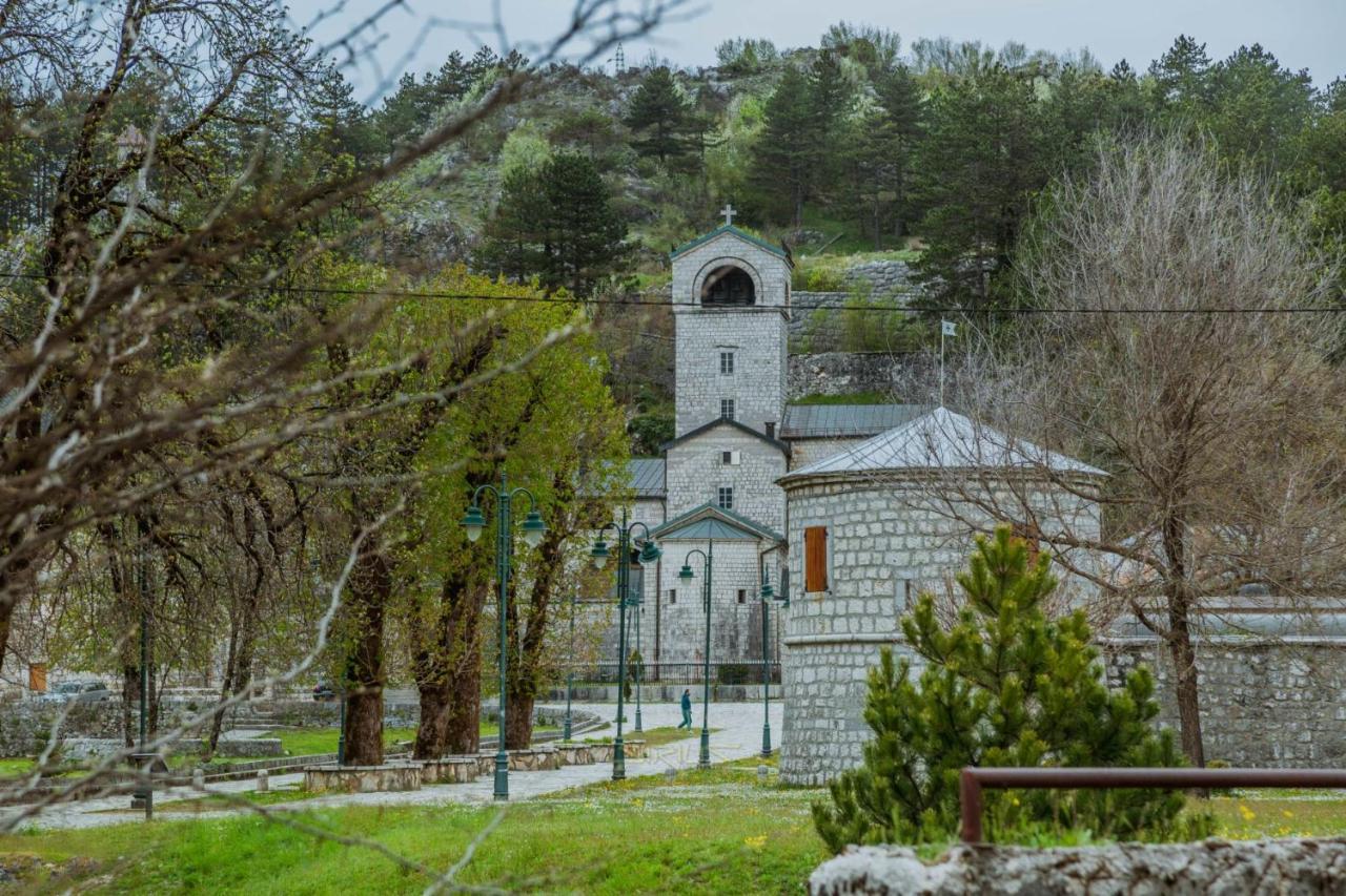Apartments Mirkovic Cetinje Esterno foto